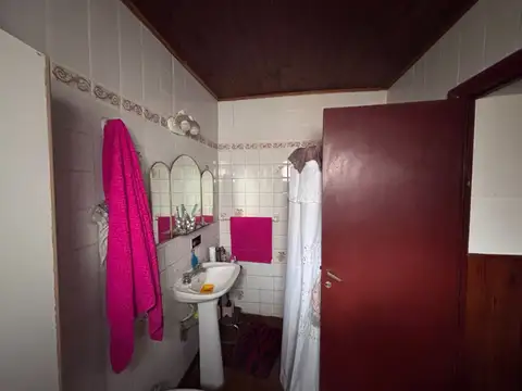 CASA EN VENTA EN PERGAMINO CON PATIO