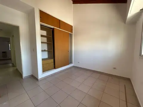 Depto Tipo Casa en Alquiler de 2 dormitorios