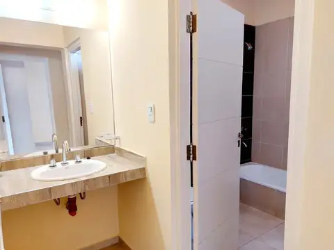 Departamento en Alquiler con 1 cocheras