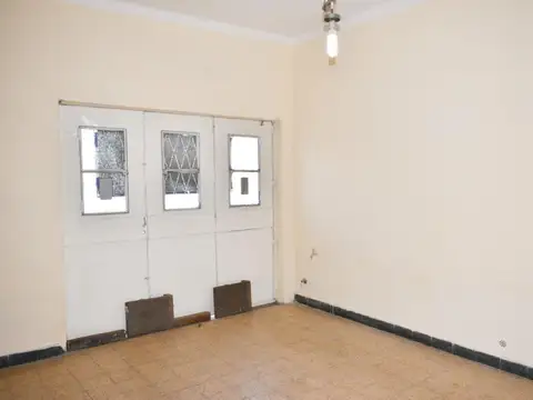 Casa en Alquiler con 1 cochera