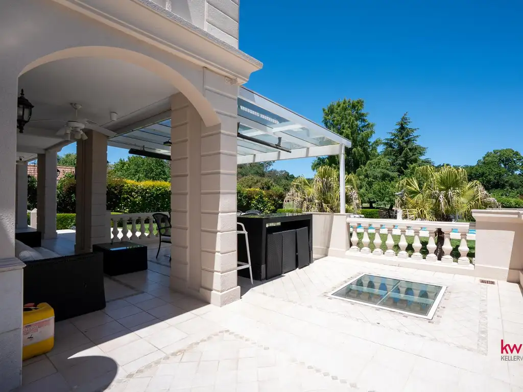 Casa en Venta en Abril Club De Campo