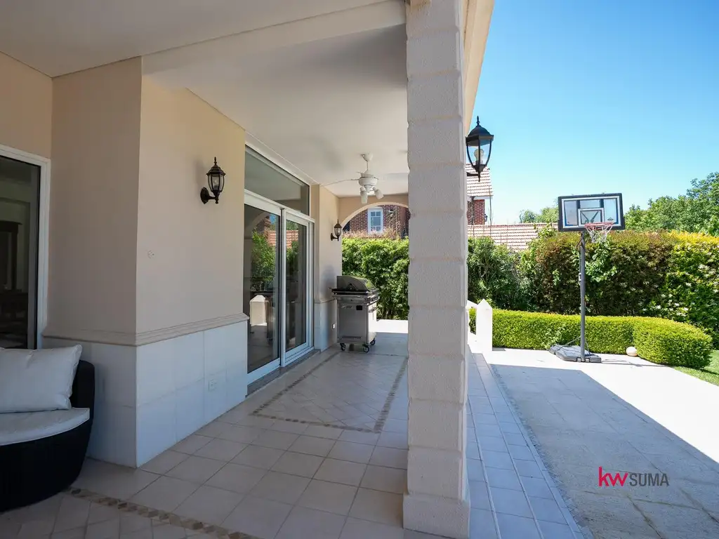 Casa en Abril Club De Campo