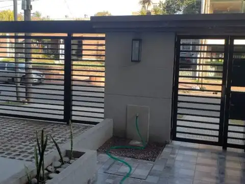 Ing Guillermo Marconi 200, Piso 1