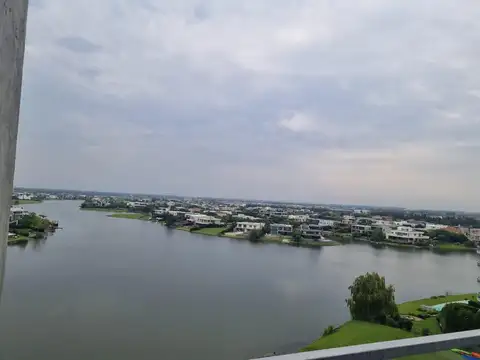 Qbay golf vista al lago central