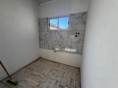 VENTA  CASA + DEPARTAMENTO EN BARRIO SAN BERNARDO LUJÁN