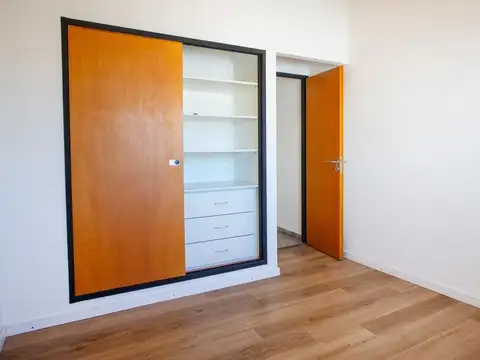 Depto Tipo Casa en Venta en Villa Sarmiento, USD 69.900