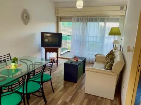 San Juan 3000, departamento amplio, 1 dormitorio, balcon.