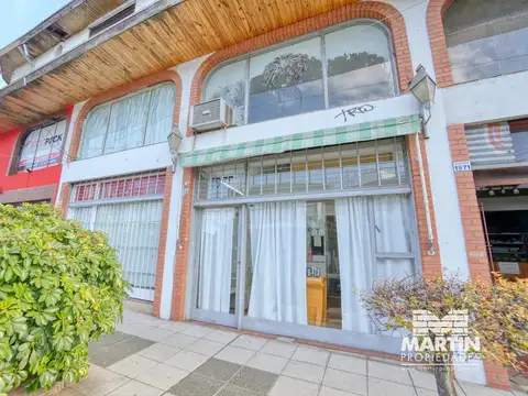 Local en Venta en Martinez de 30 m2 cubiertos con baño y pequeña kitchenette