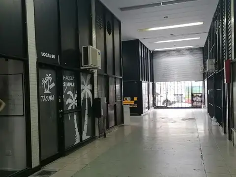 Local en la galeria Acoyte