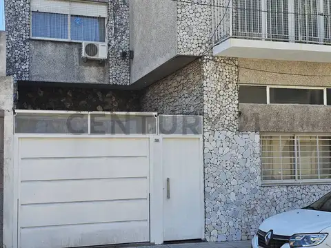 Venta PH Parque Chas 3mb. c/patio terraza y cochera