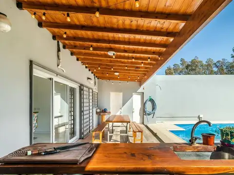 Casa en Venta con 1 cochera