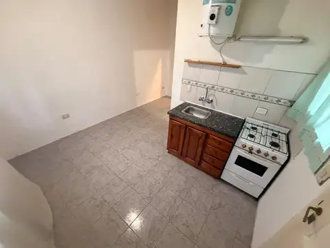 Depto Tipo Casa en Alquiler de 2 ambientes