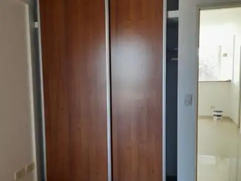 2 AMB CON BALCÓN Y DORMITORIO EN SUITE