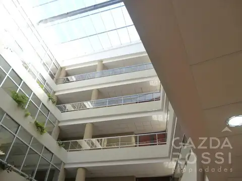 Excelente local comercial u oficina en  VENTA  / ALQUILER en complejo  Amaneceres Office