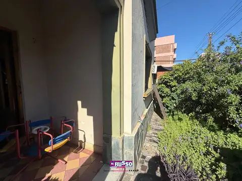 YRIGOYEN, HIPOLITO 2000