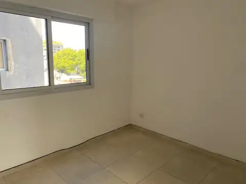 Departamento en Alquiler en Villa Pueyrredon, $ 800.000