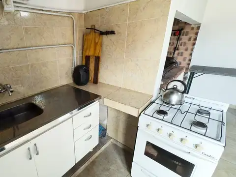 Casa 2 ambientes con 1 baño