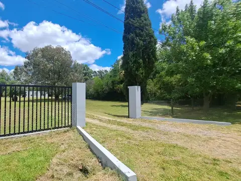 Casa en venta 2 dormitorios quincho y pleta