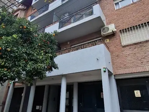 Departamento 2 ambientes al Frente-Balcón-Apto profesional