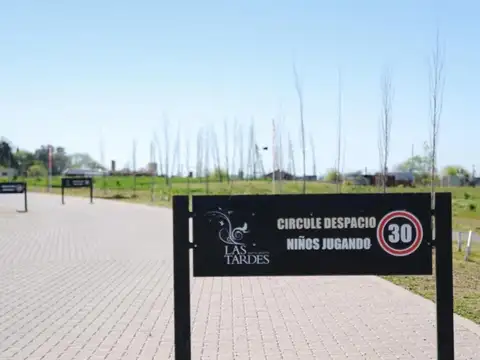 TERRENOS EN VENTA EN BARRIO LAS TARDES, ROLDAN