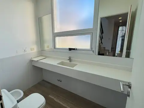 Casa en Alquiler de 3 dormitorios