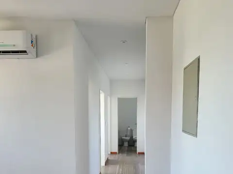 CASA 5 AMBIENTES EN ALQUILER EN TERRALAGOS