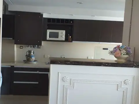 Departamento 4 ambientes con 2 baños