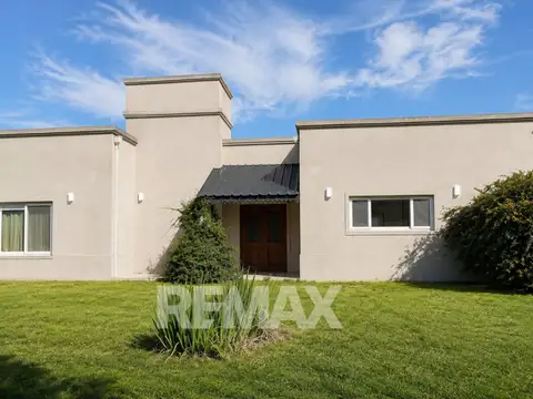 Casa venta de 4 amb 1500 mts lote Open Door Lujan 