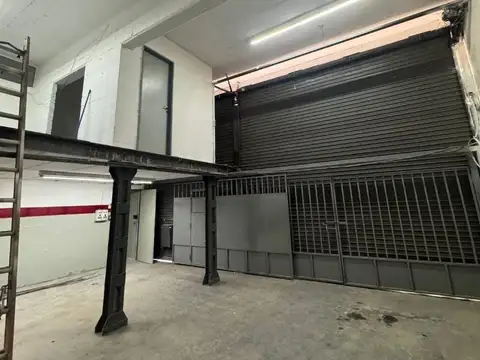 Galpón salida a dos calles 780mts2cubiertos - Haedo