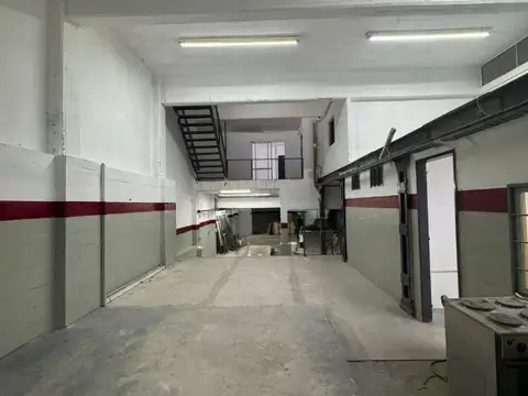 Galpón salida a dos calles 780mts2cubiertos - Haedo
