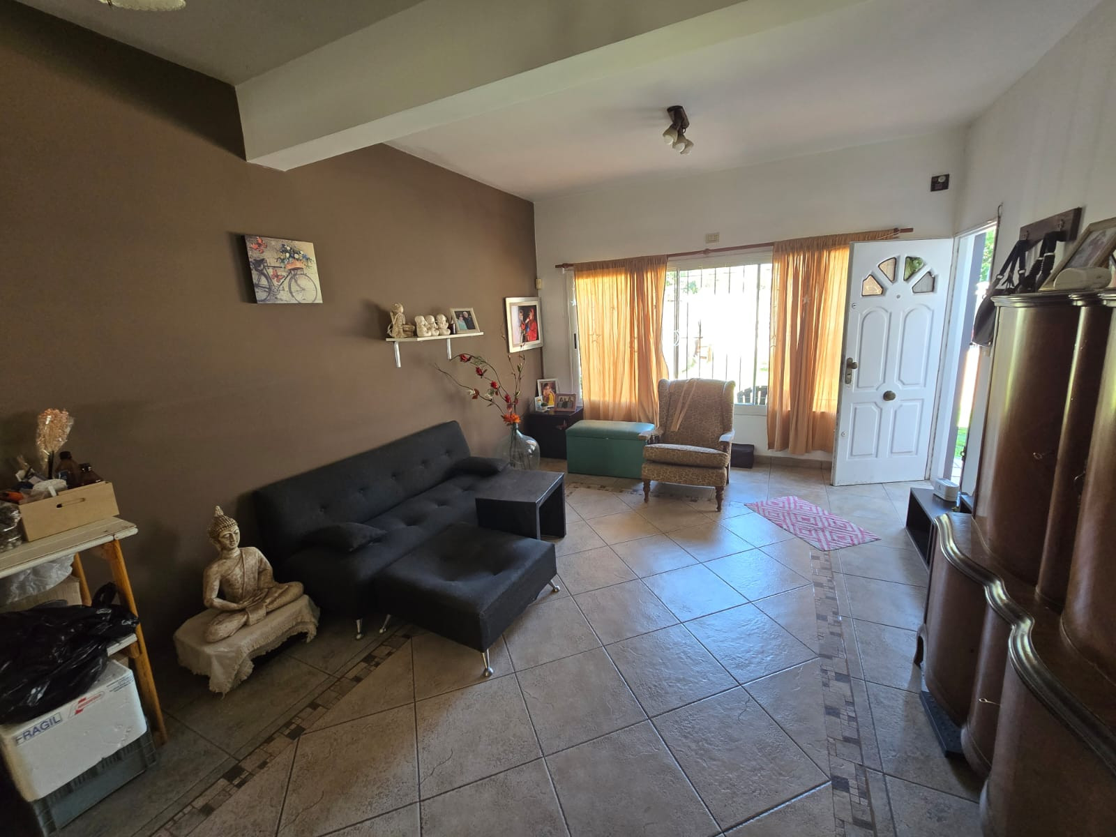 Casa 3 ambientes con 1 baño