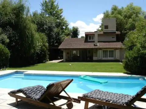 Casa en venta en Nautico Escobar