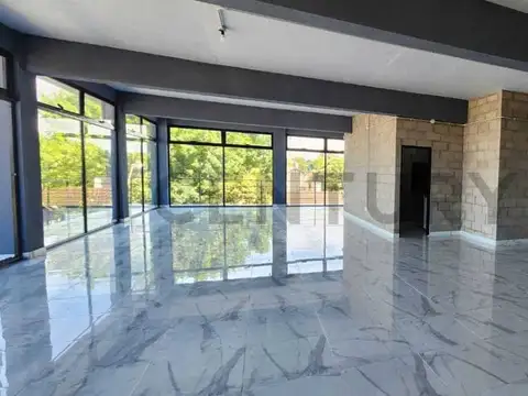 Local en Alquiler 2025 años