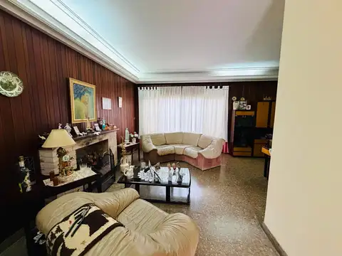 Depto Tipo Casa en Venta 53 años