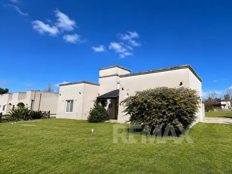 Casa en Alquiler de 3 dormitorios