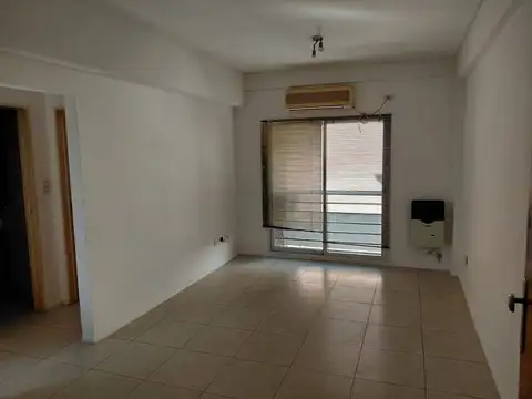 Depto Tipo Casa en Alquiler de 2 ambientes