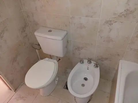 Depto Tipo Casa 2 ambientes con 1 baño
