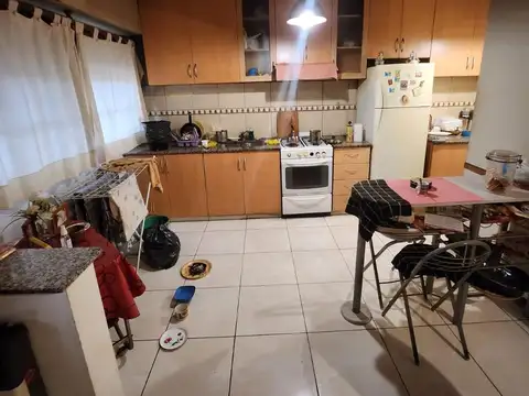 Depto Tipo Casa en Venta de 4 ambientes