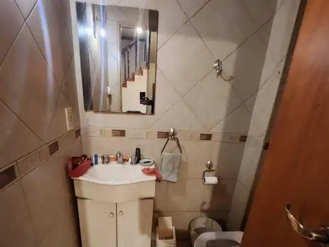 Depto Tipo Casa en Venta en Parque Chacabuco, USD 145.000