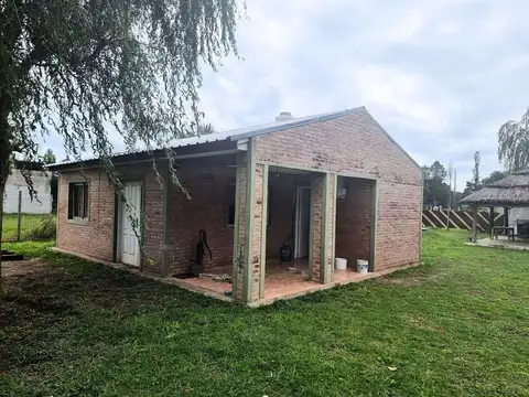 CASA EN VENTA LA CARONA