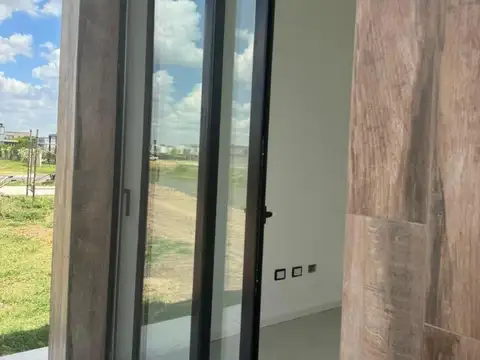 Casa en Venta en Canning, USD 280.000