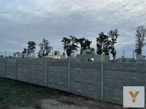 Terreno en Venta en Villa Elvira, USD 25.000