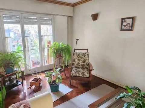 G De Helguera 1800, Piso 1