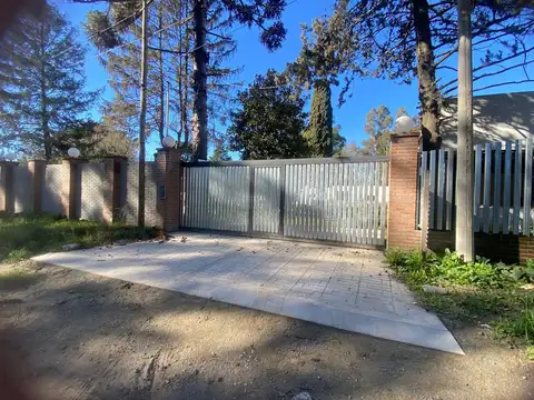 CASA QUINTA CON 2 PILETAS SALON +DEPTO TANDIL