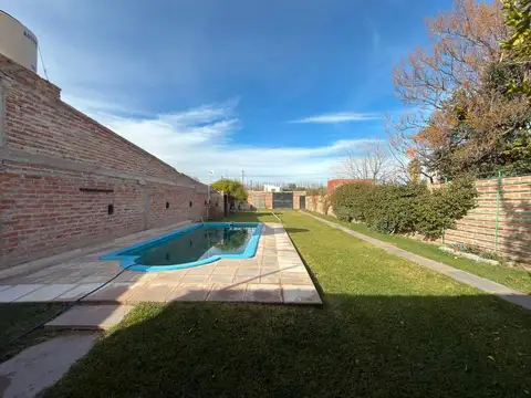 VENTA QUINCHO COMPLETO CON PILETA VILLA MANZANO