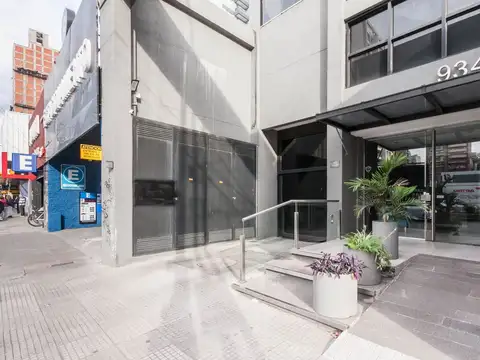 Avenida Hipólito Yrigoyen 9300