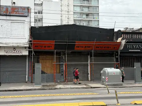 Local en alquiler en Cabildo y Olazabal