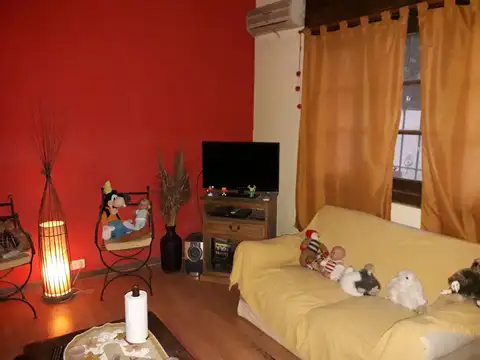 Depto Tipo Casa 5 ambientes con 1 baño