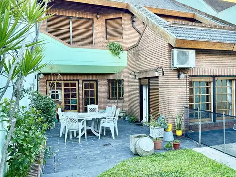 Casa en Venta en Flores, USD 399.000