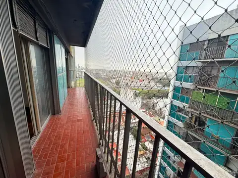 VENTA DPTO. 4 AMB. P. PATRICIOS BALCÓN APTO C.